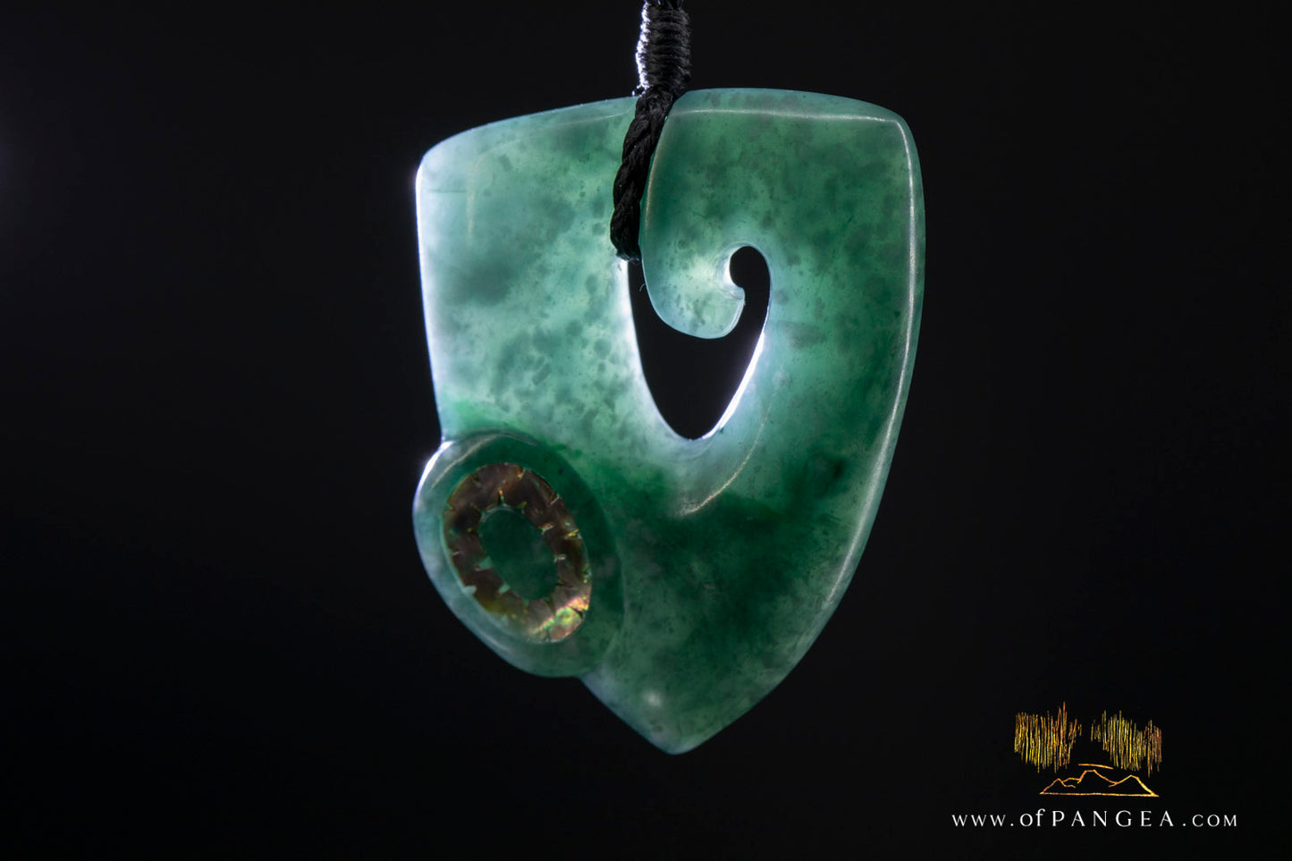 Hei Matau Kōuma - Hook shield - Paua Abalone Inlay - Guatemalan Jadeite || JF1073