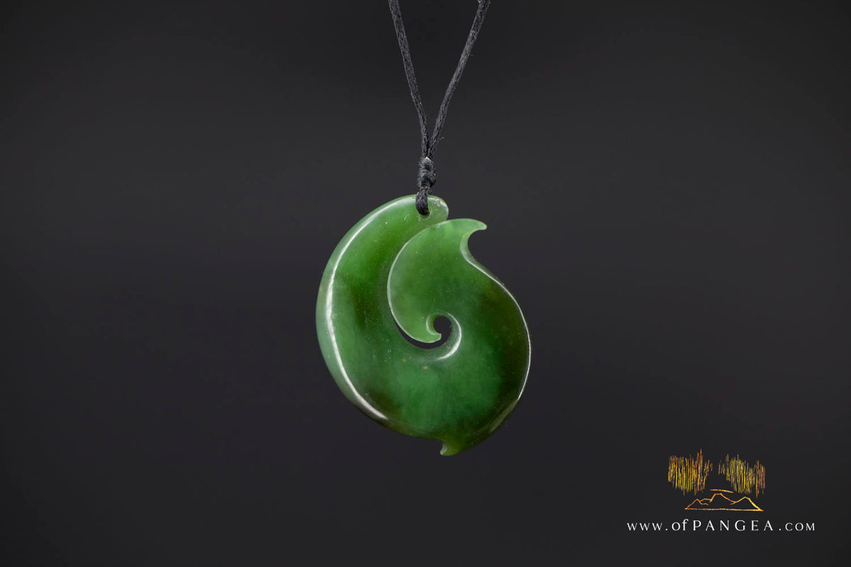 Hook - Hei Matau - British Columbian Nephrite Jade || JF1754