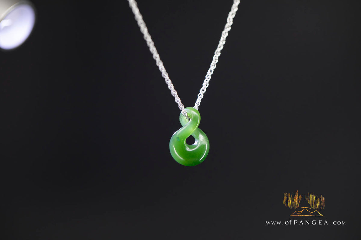 Pikorua - Twist - Cassiar Jade - British Columbian Nephrite Jade Necklace - Italian sterling silver chain || JF2049