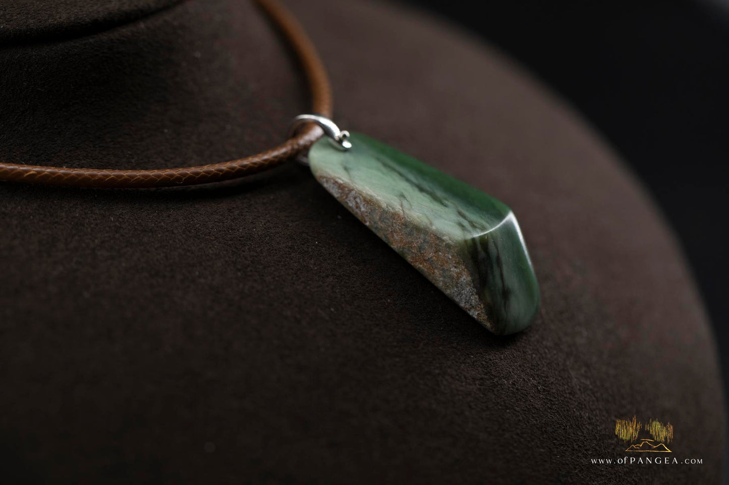 Hei Toki necklace - Inanga & Kahurangi pounamu Nephrite Jade - New Zealand - Italian leather and sterling silver || JF532