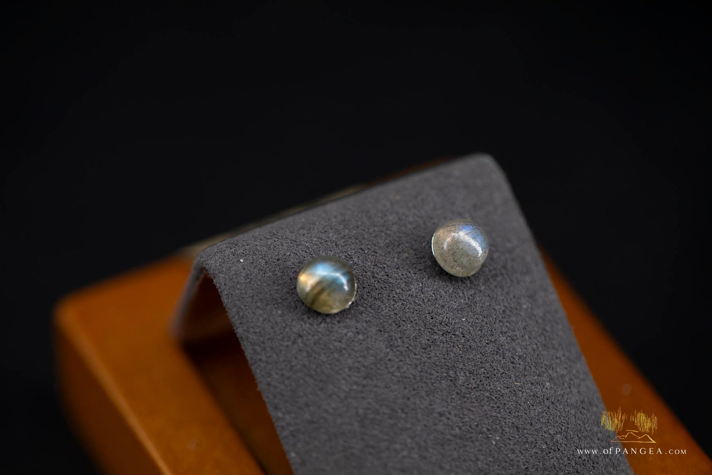 Labradorite stud earrings - Sterling Silver || JF916