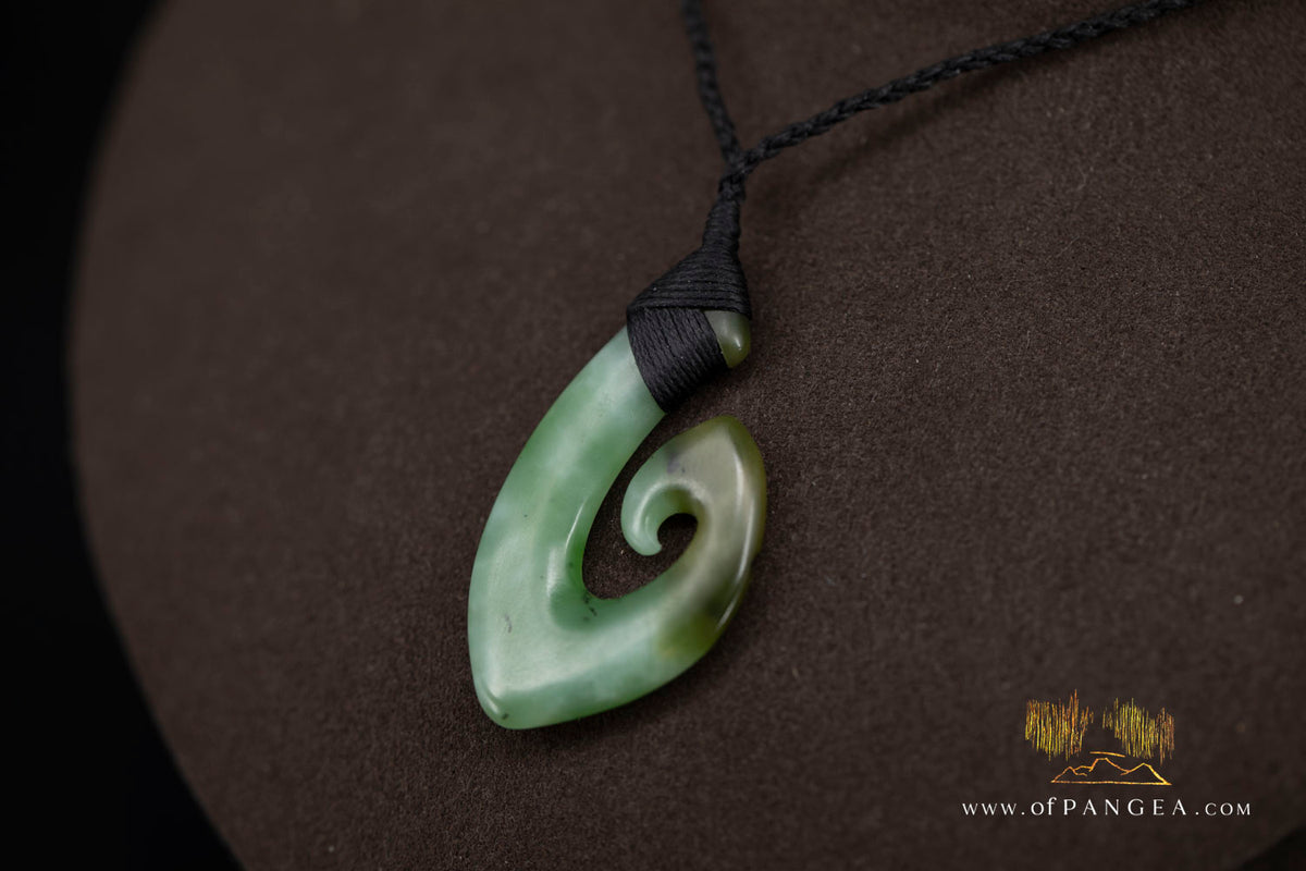 Hei Matau Hook - Siberian Nephrite Jade Necklace || Abalone Paua Toggle