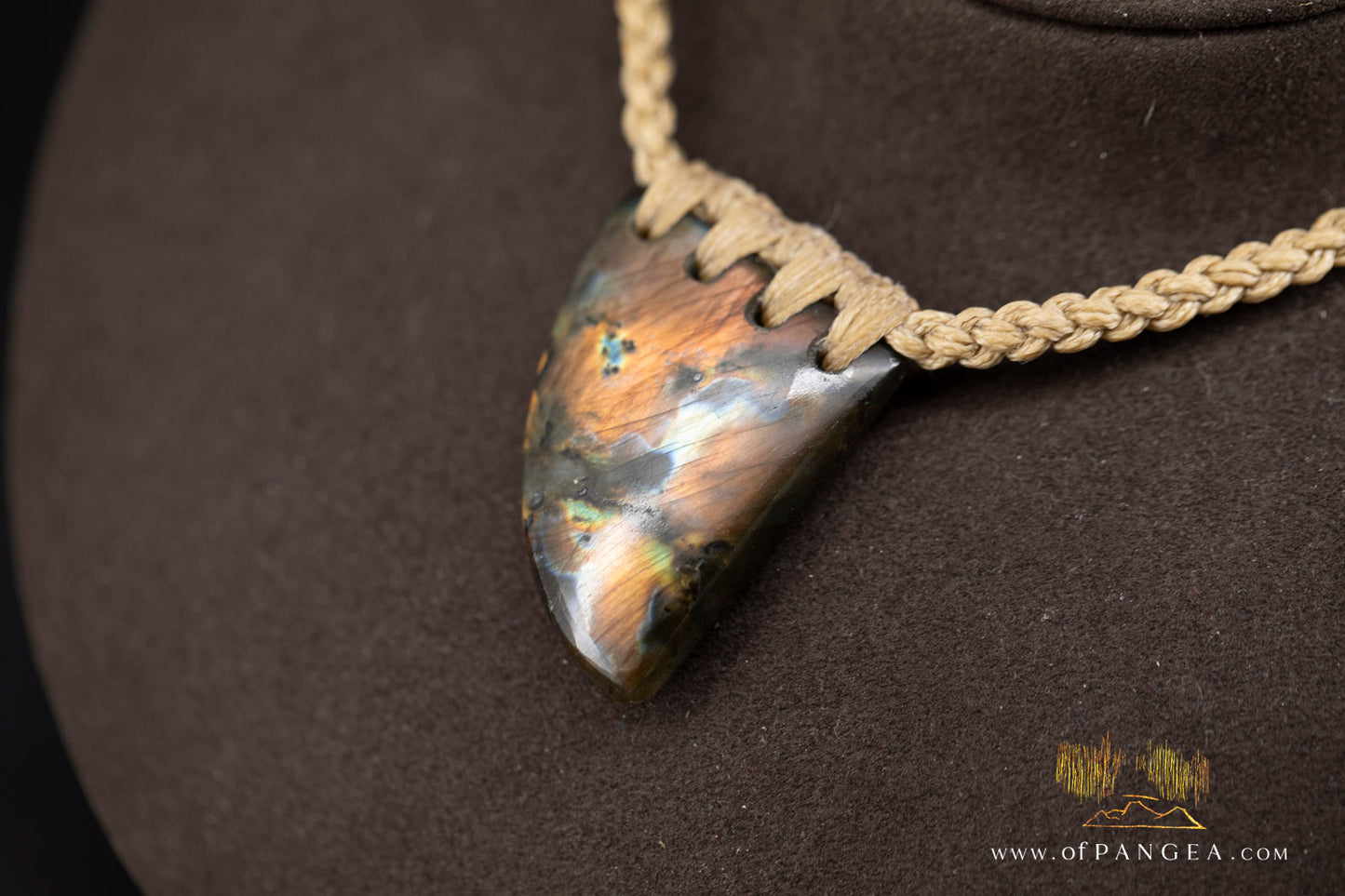 Labradorite Flash Niho bound pendant and necklace  || JF1041