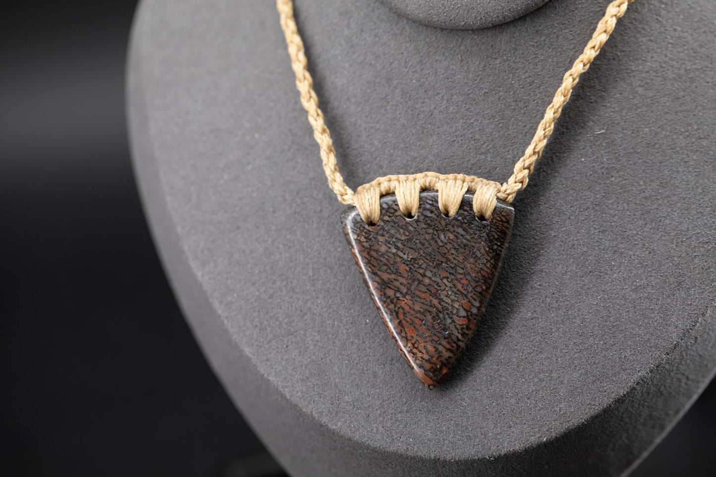 Dinosaur gembone necklace || JF1061