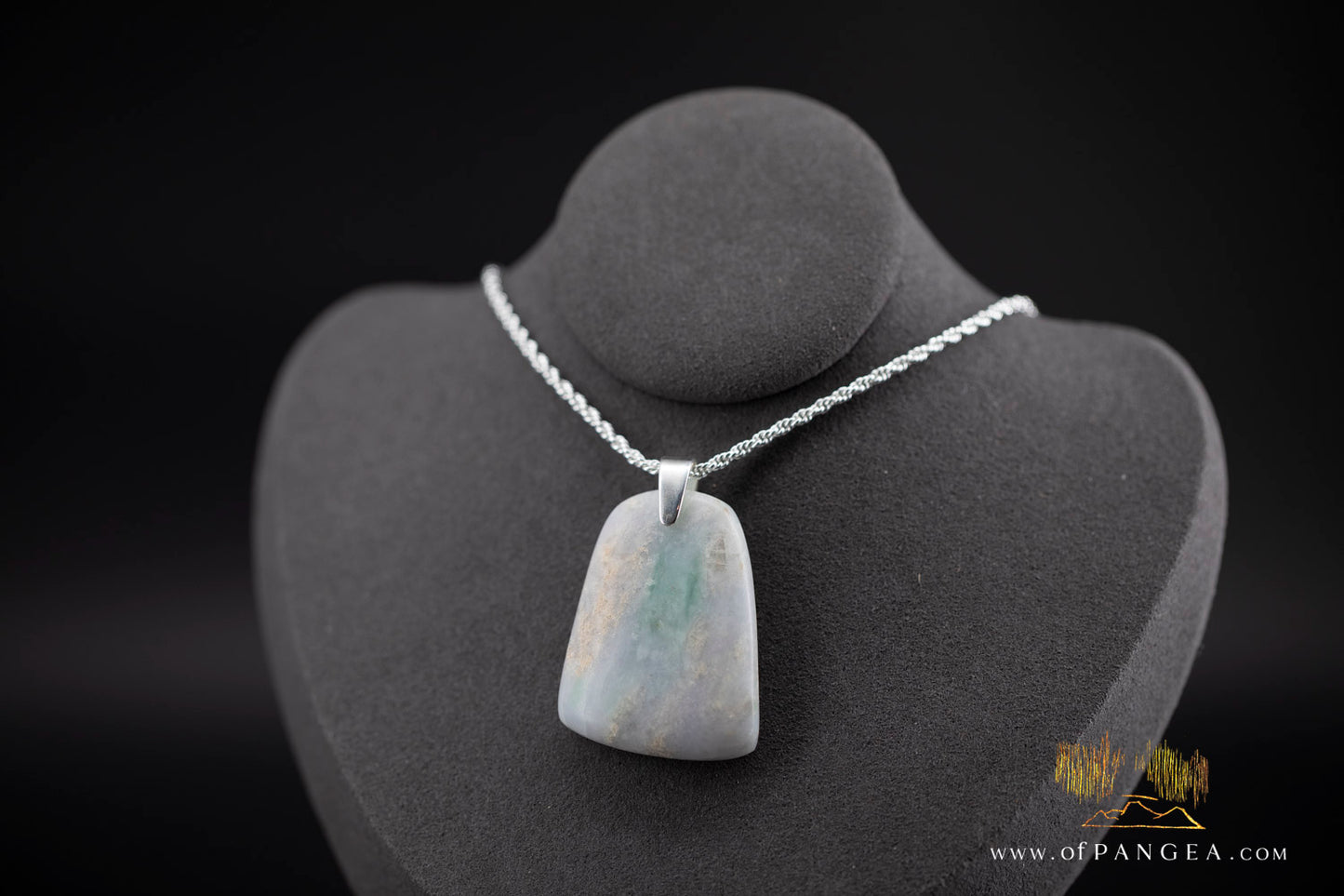 Burmese Jadeite Pendant and Italian Sterling Silver Necklace || JF1070