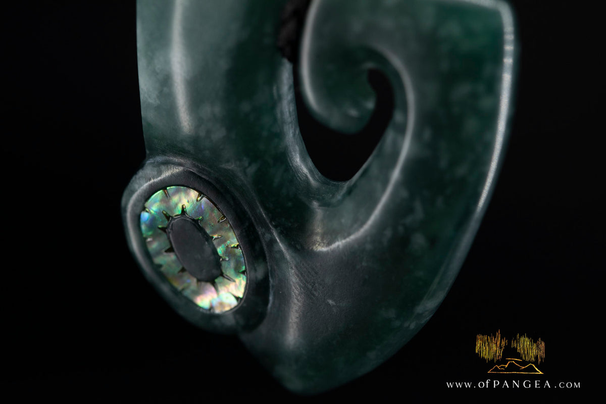 Hei Matau Kōuma - Hook shield - Paua Abalone Inlay - Guatemalan Jadeite || JF1073