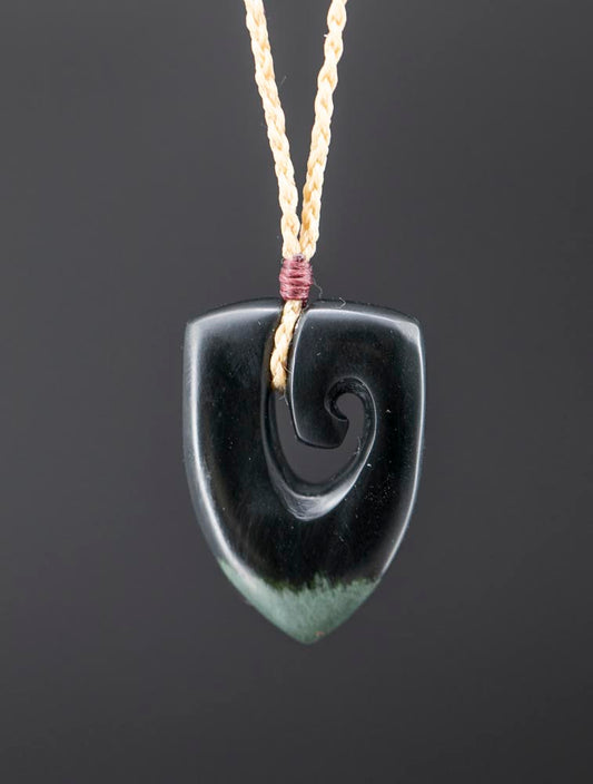 Hei Matau Kouma - Hook Shield pendant carved from Wyoming Black Nephrite Jade - Necklace || JF1075