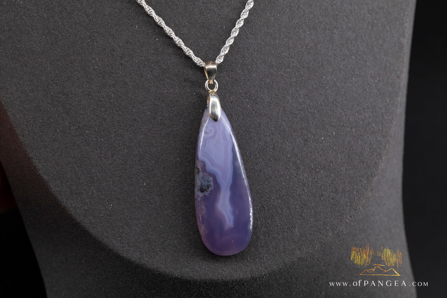 Chalcedony Agate Teardrop Pendant and Italian Sterling Silver Chain || JF1199