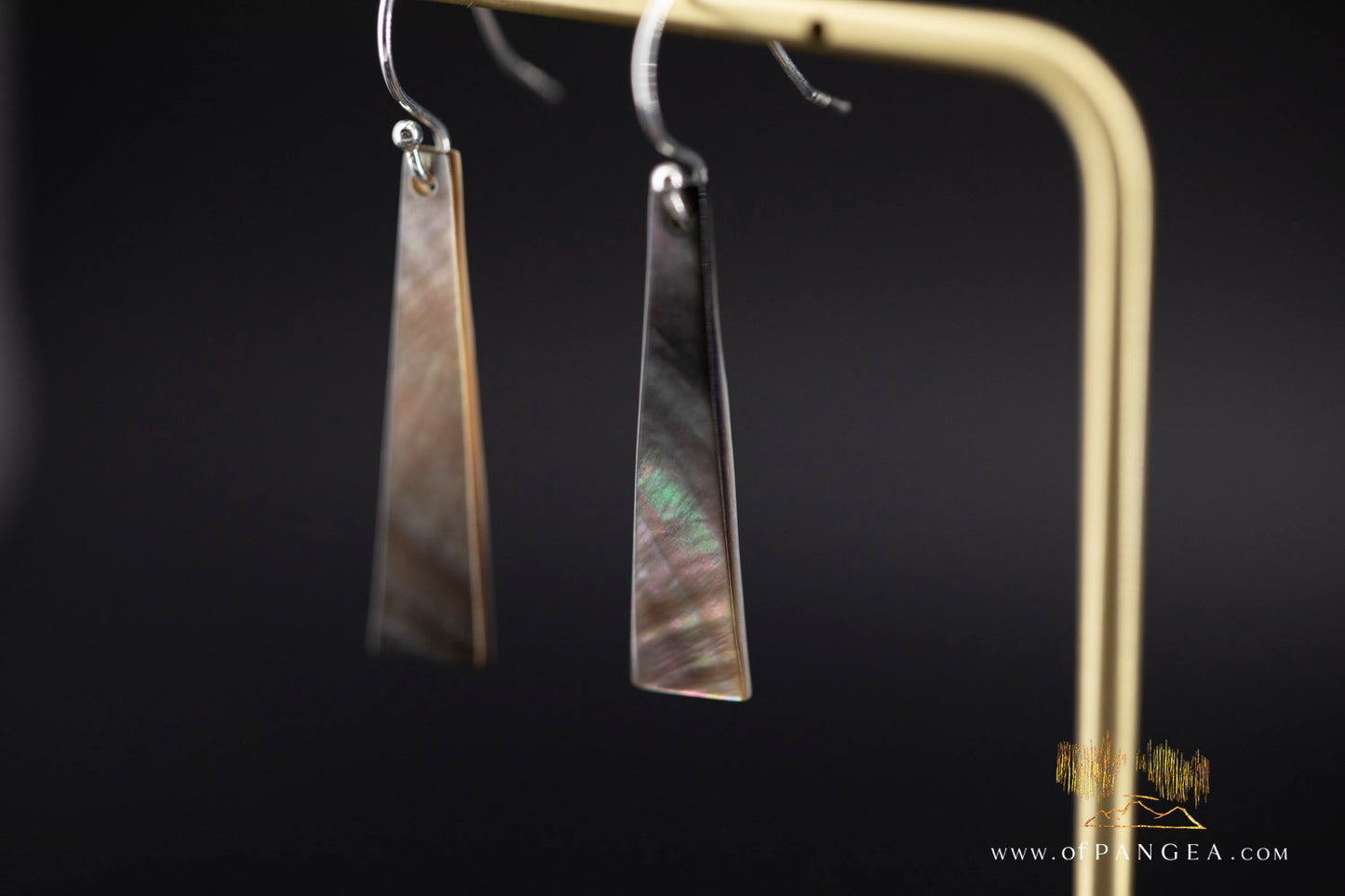 Tahitian Black-Lipped Mother of pillar earrings - sterling silver || JF1201 and JF1202