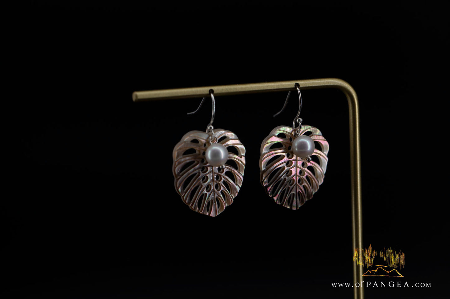 Monstera Leaf - Tahitian Mother of Pearl Earrings - AAA Pearls - sterling silver || JF1277