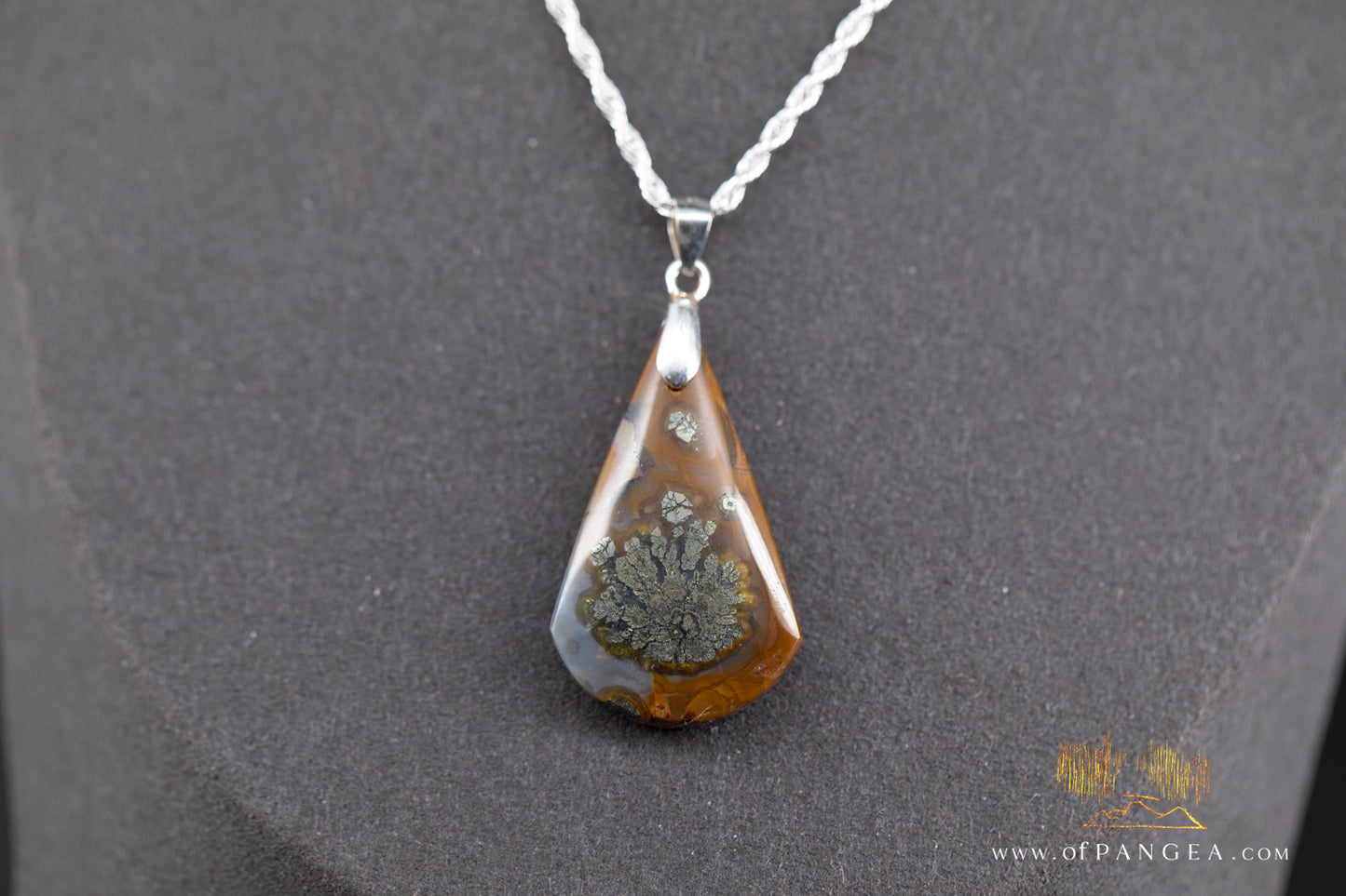 Marcasite Agate Pendant - Italian Sterling Silver || JF1343