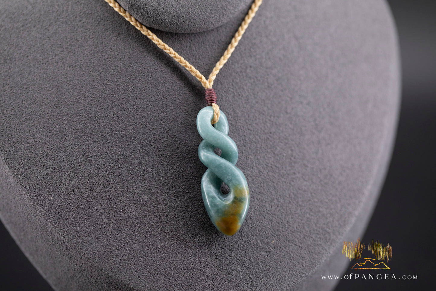 Pikorua double twist - Guatemalan princesa jadeite - AAA || JF1360