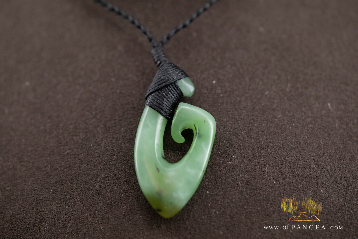 Hei Matau Hook - Siberian Nephrite Jade Necklace || JF1365