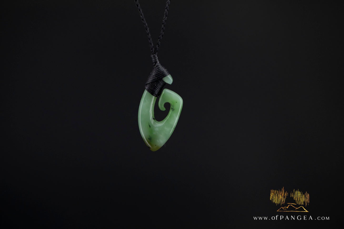Hei Matau Hook - Siberian Nephrite Jade Necklace || JF1365