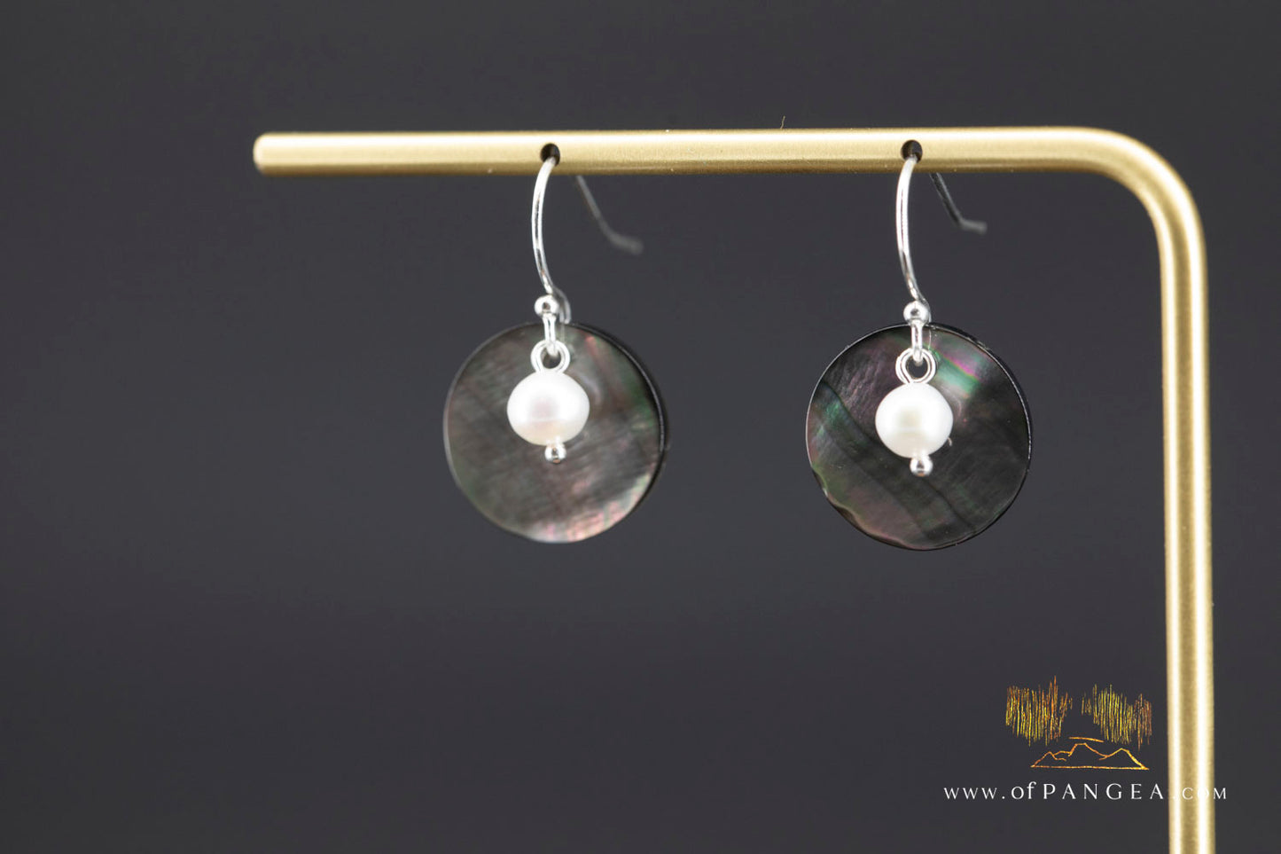 Tahitian Black-Lipped Mother of Pearl small disc Earrings - AAA Akoya Pearls - sterling silver || JF1379