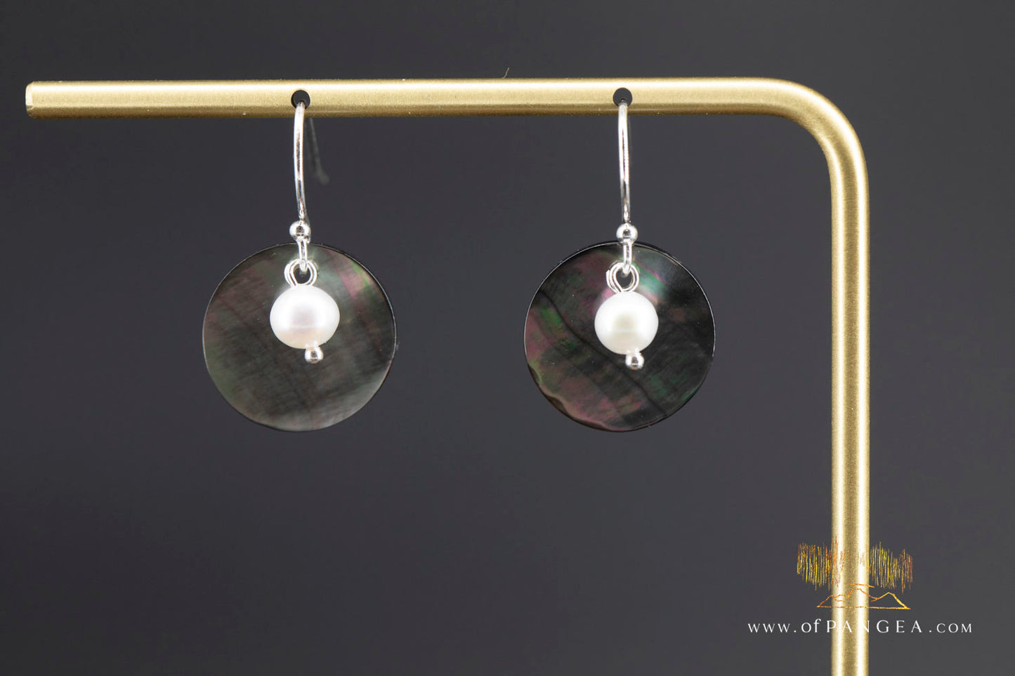 Tahitian Black-Lipped Mother of Pearl small disc Earrings - AAA Akoya Pearls - sterling silver || JF1379