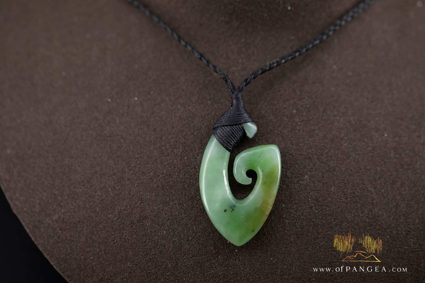 Hei Matau Hook - Siberian Nephrite Jade Necklace || JF1387