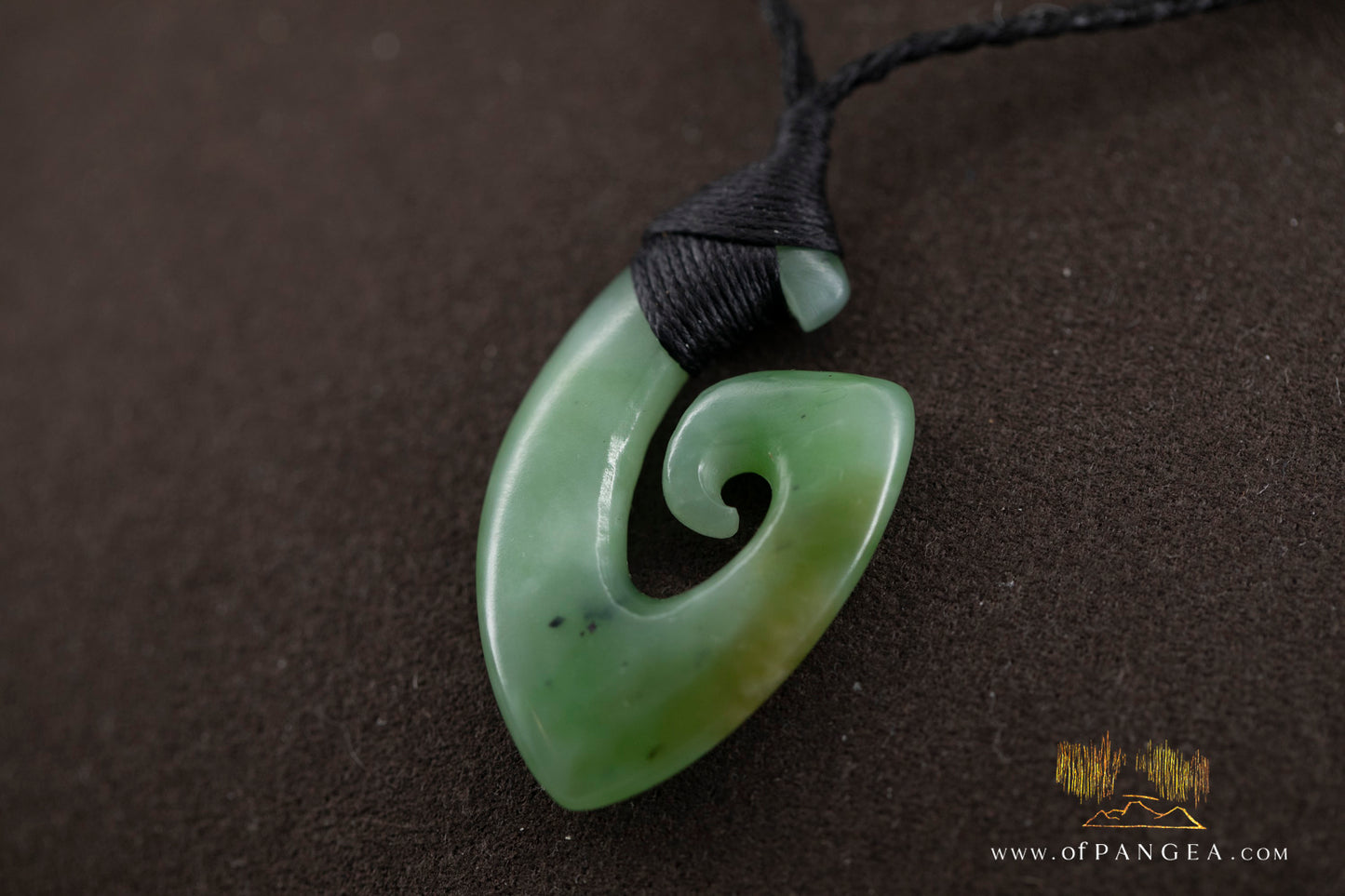 Hei Matau Hook - Siberian Nephrite Jade Necklace || JF1387