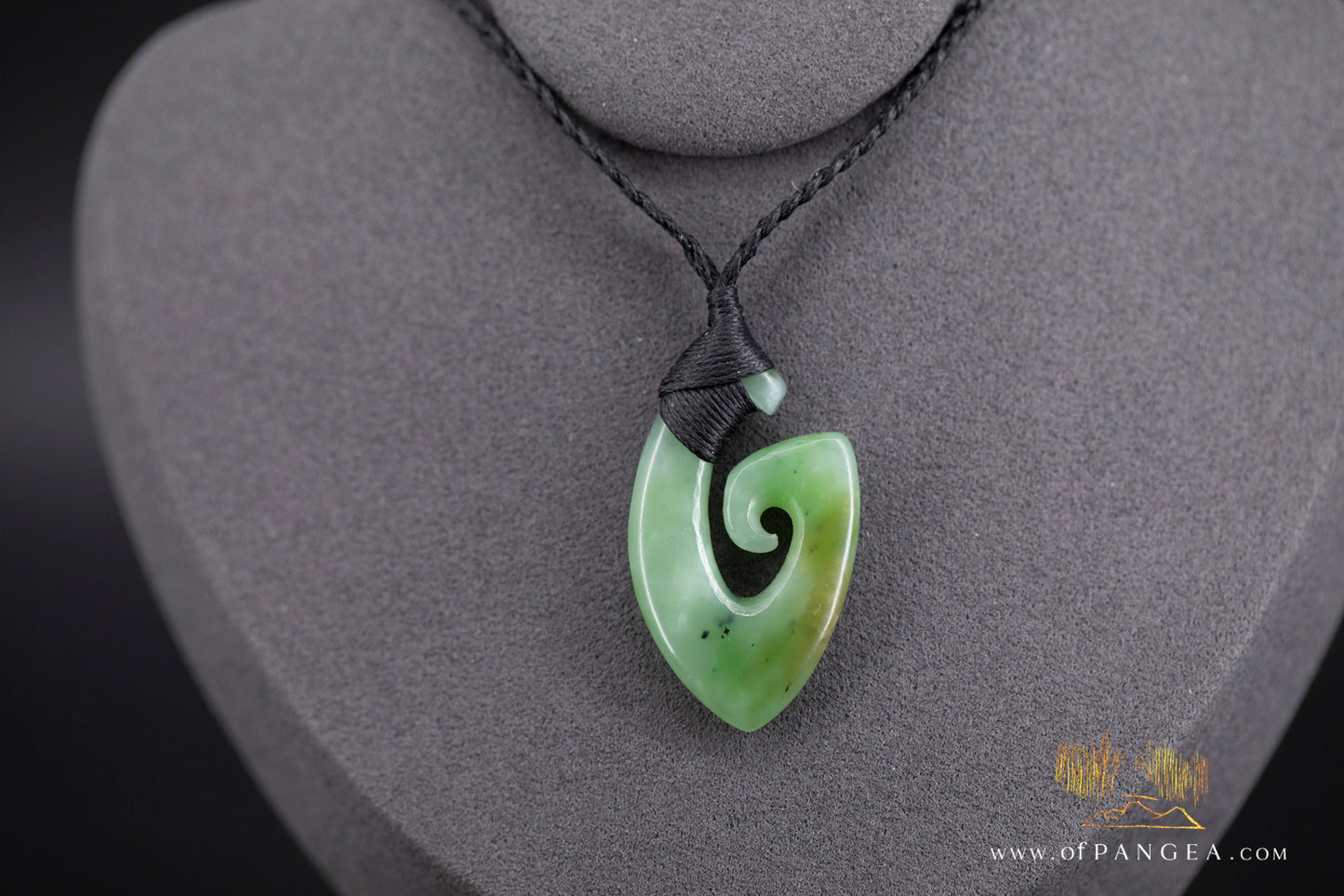 Hei Matau Hook - Siberian Nephrite Jade Necklace || JF1387