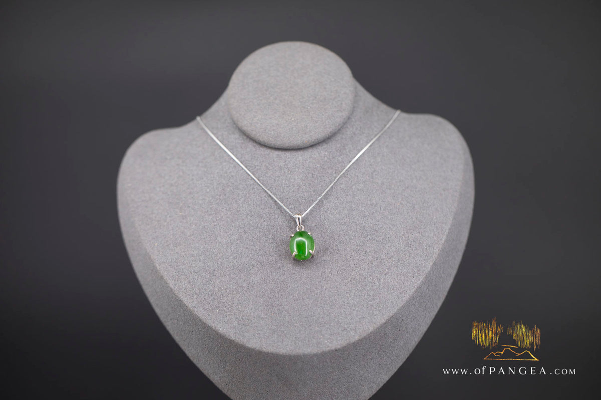 Cassiar Jade Oval Cabochon - British Columbian Nephrite Jade Necklace - Rhodium plated Bezel - Italian sterling silver chain || JF1689