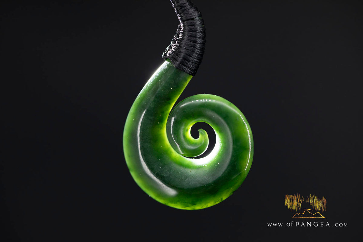 Koru matau - British Columbian Nephrite Jade || JF1752