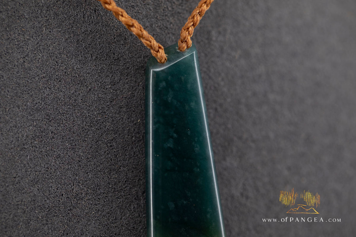 Toki - Guatemalan Olmec Jadeite Necklace || JF1799