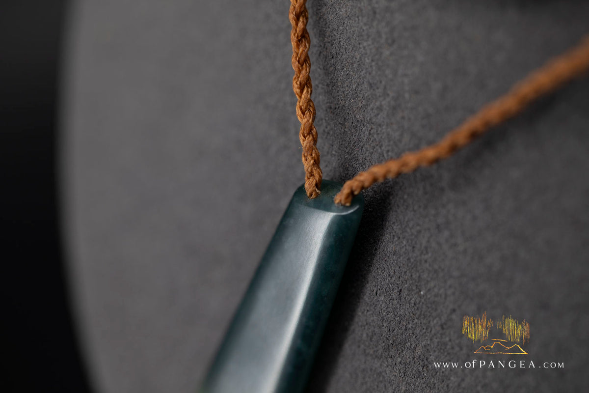 Toki - Guatemalan Olmec Jadeite Necklace || JF1799