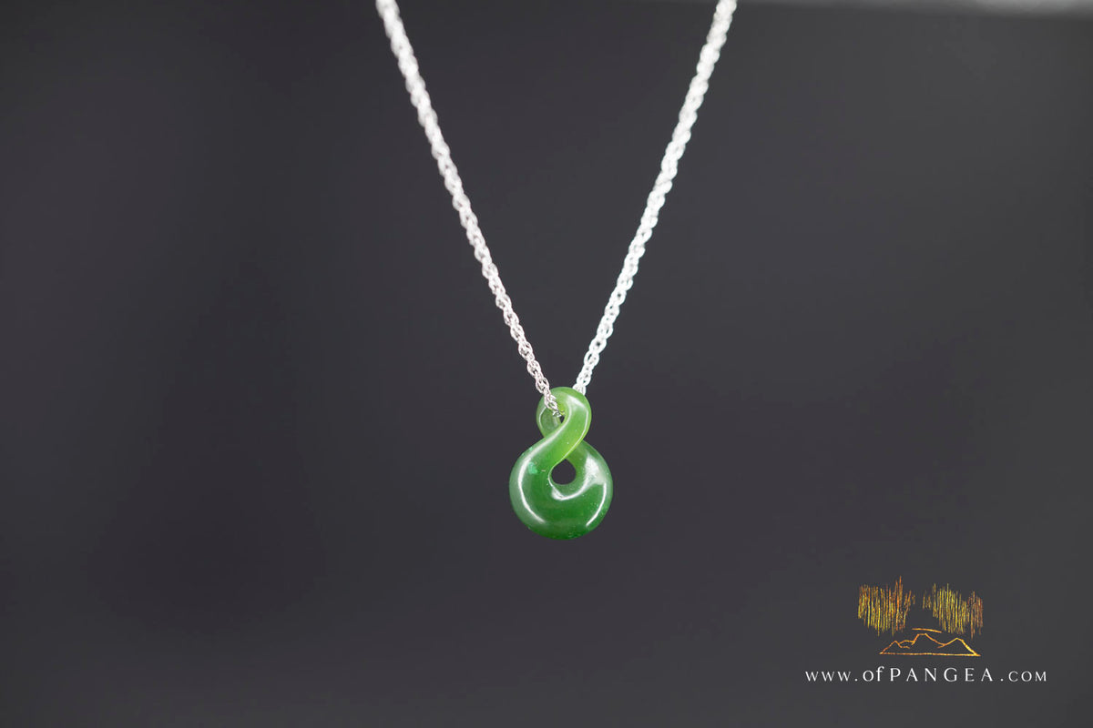 Pikorua - Twist - Cassiar Jade - British Columbian Nephrite Jade Necklace - Italian sterling silver chain || JF2049