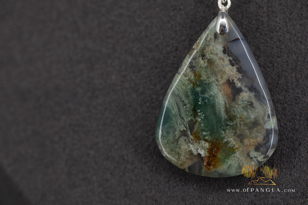 Moss Agate Pendant - Necklace || JF2060