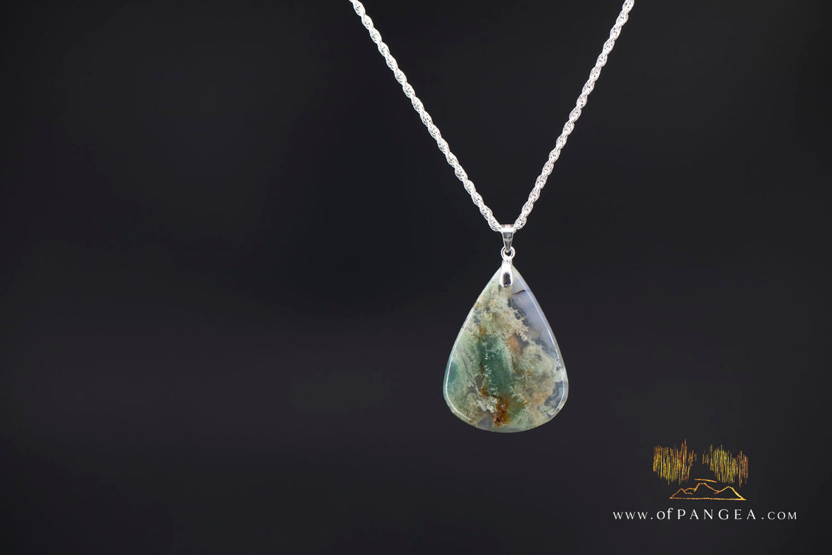 Moss Agate Pendant - Necklace || JF2060