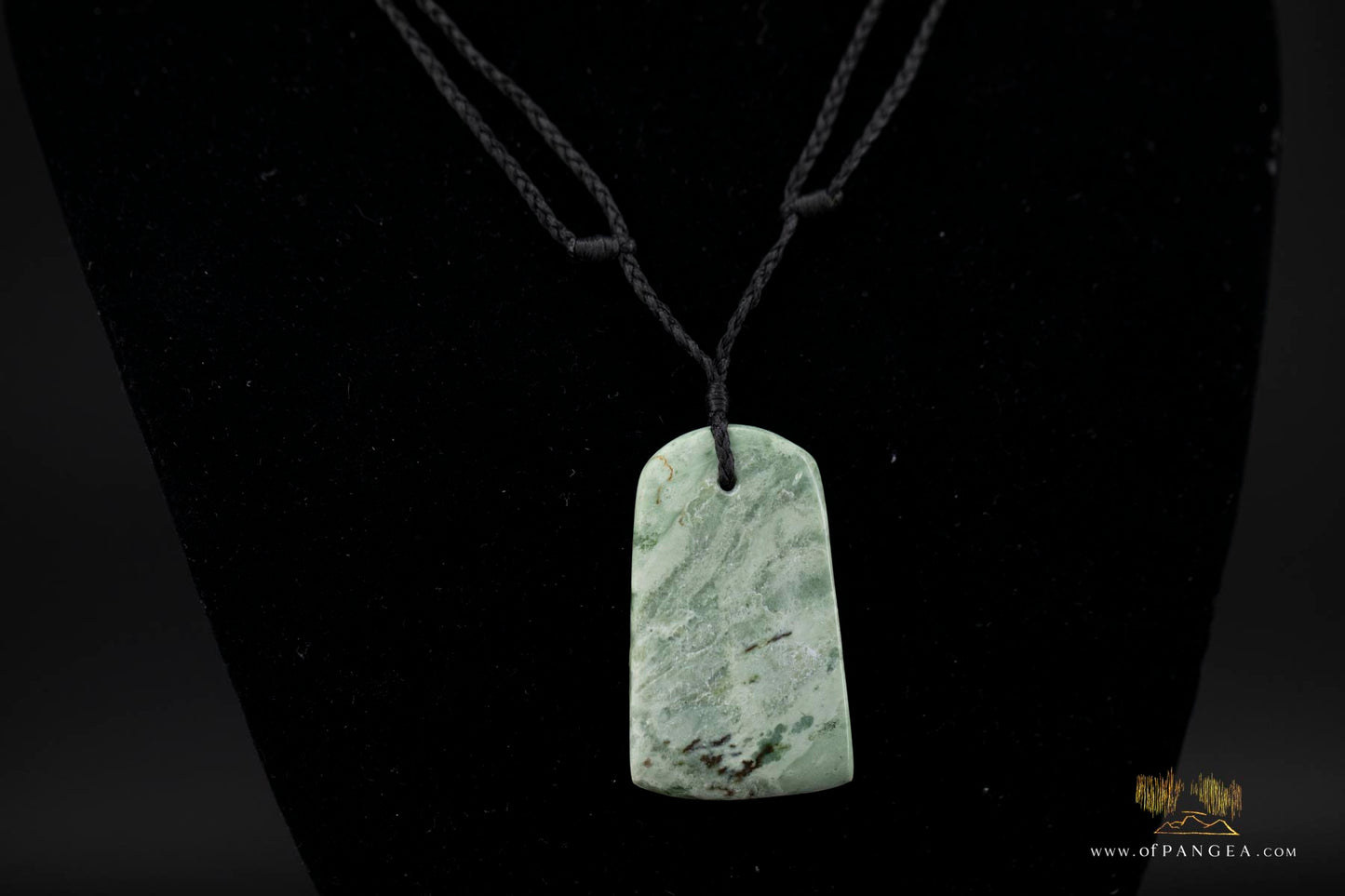 Hei Toki necklace - Inanga pounamu Nephrite Jade - Jade New Zealand || JF504