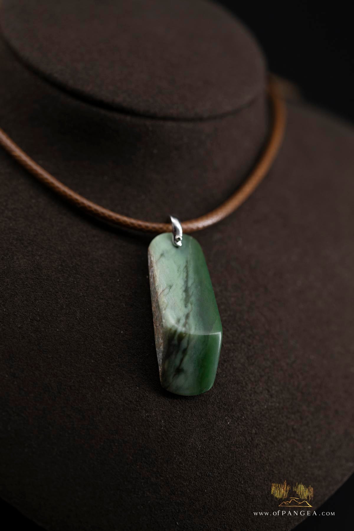 Hei Toki necklace - Inanga & Kahurangi pounamu Nephrite Jade - New Zealand -  Italian leather and sterling silver || JF532