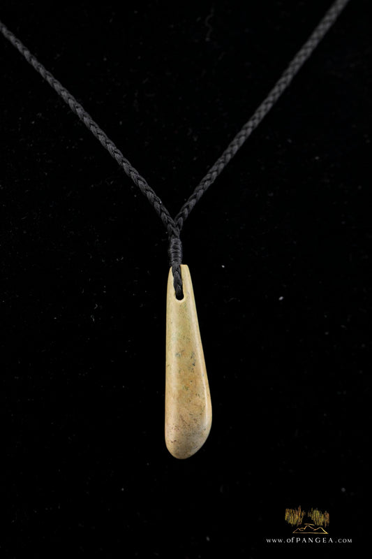 Teardrop Roimata - Raukaraka Pounamu Nephrite flower Jade Necklace || JF577