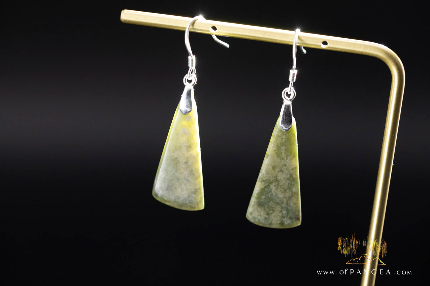 Olive Green Nephrite Jade Trap Earrings - Wyoming -  Italian sterling silver || JF680