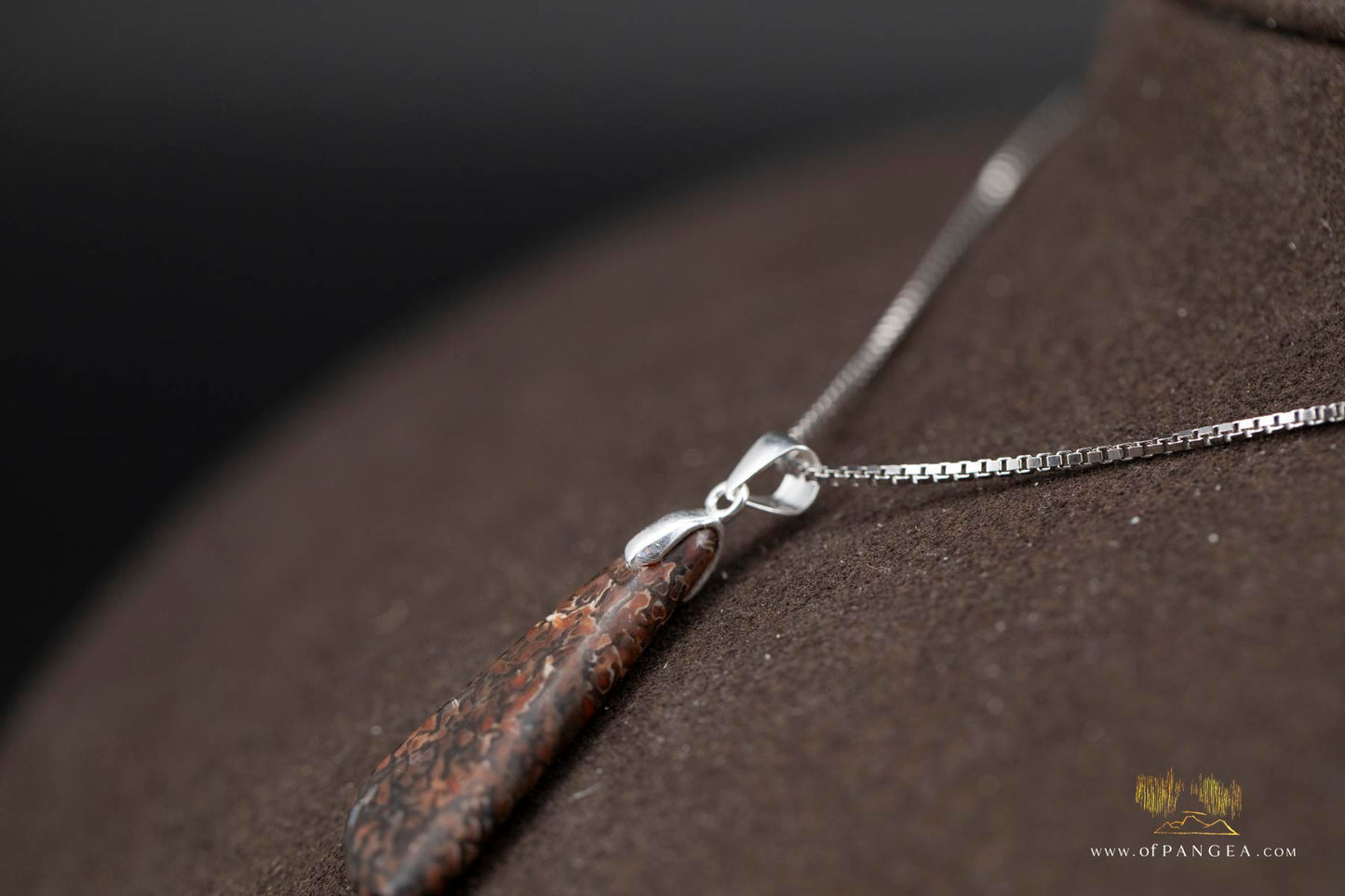 Dinosaur Gembone pendant - Italian 0.925 sterling box chain - 18inch || JF697