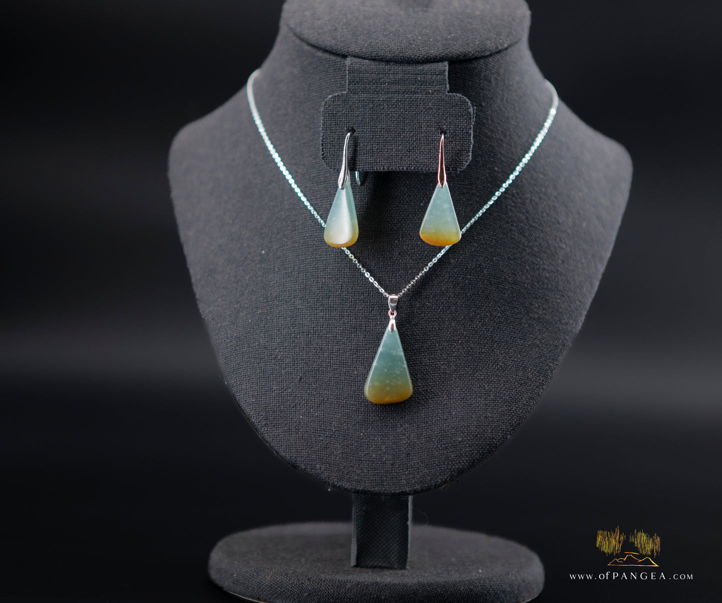 Guatemalan Princesa Jadeite Necklace and Earring Set - Sterling Silver