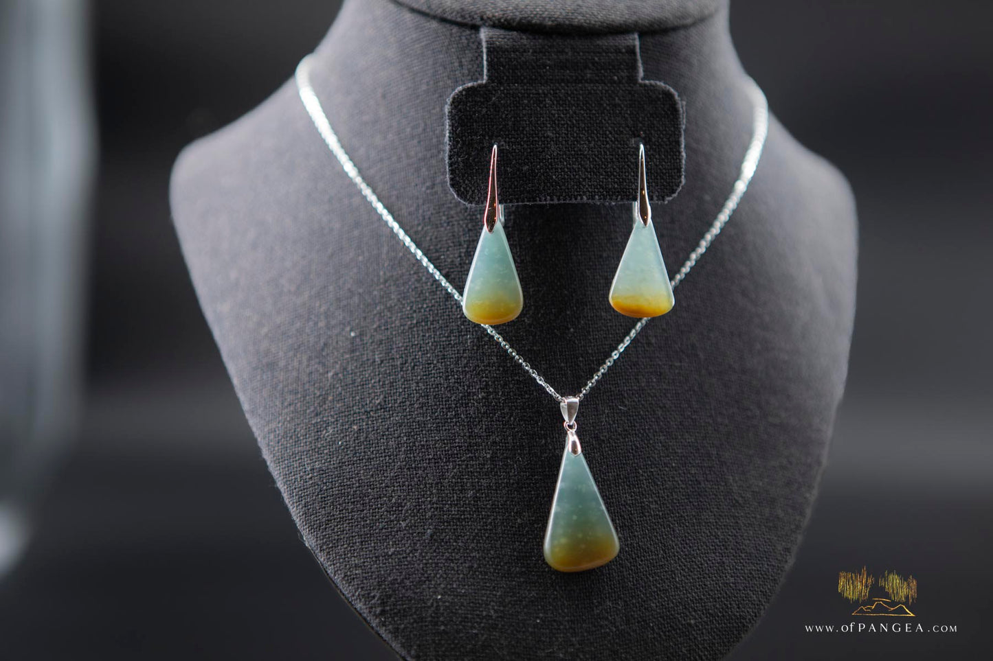 Guatemalan Princesa Jadeite Necklace and Earring Set - Sterling Silver