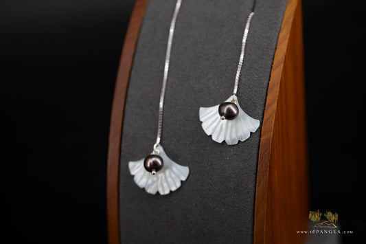 Mother of Pearl Ginko Leaf Pass-through Earrings - AA peacock pearl - Sterling Silver || JF768