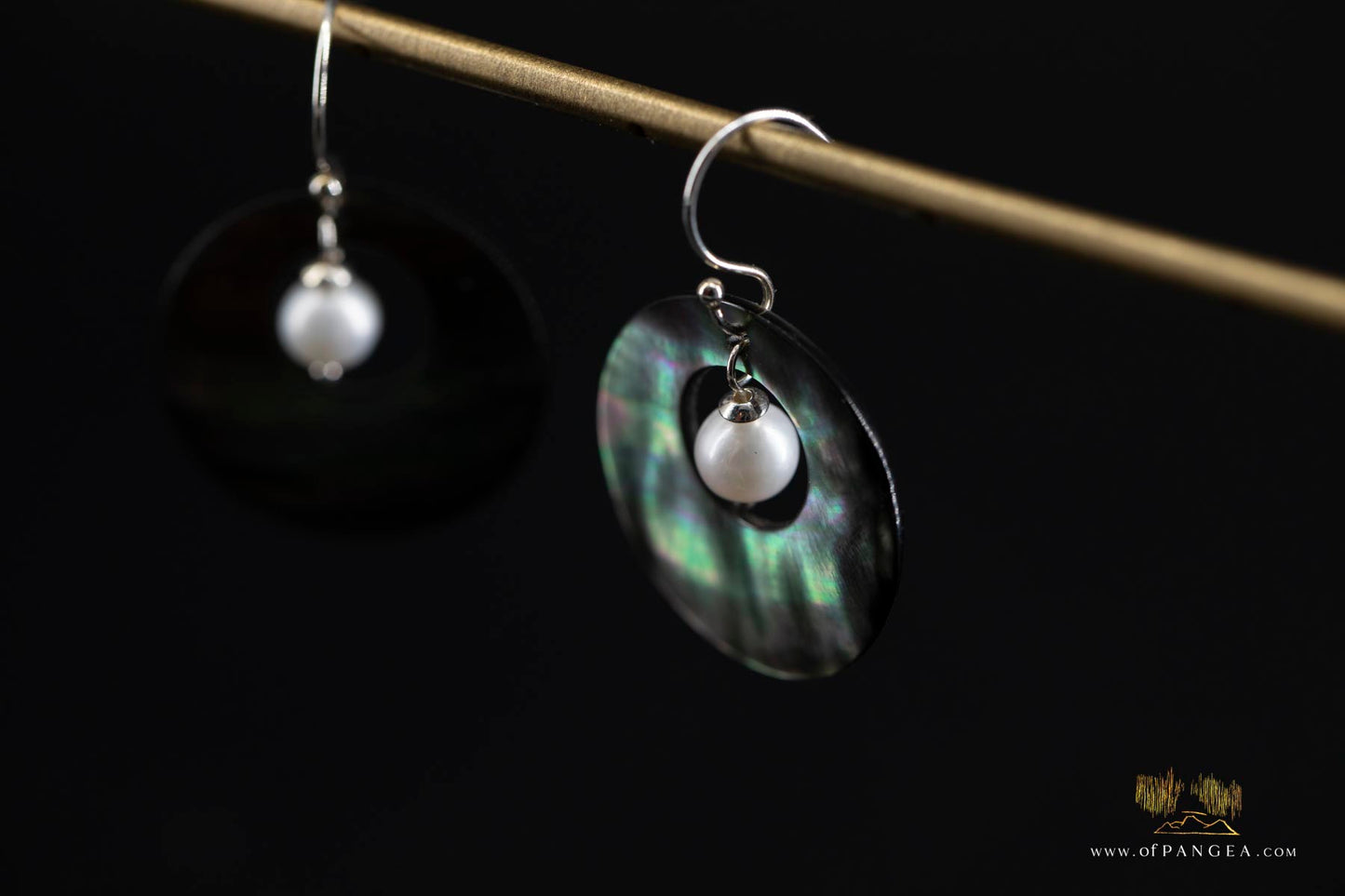 Tahitian Black-Lipped Mother of Pearl Window disc Earrings and AAA Pearl - sterling silver