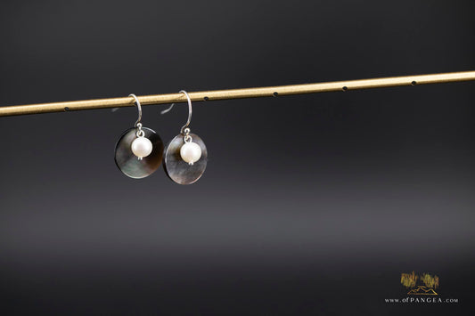 Tahitian Black-Lipped Mother of Pearl small disc Earrings and AAA Pearl - sterling silver