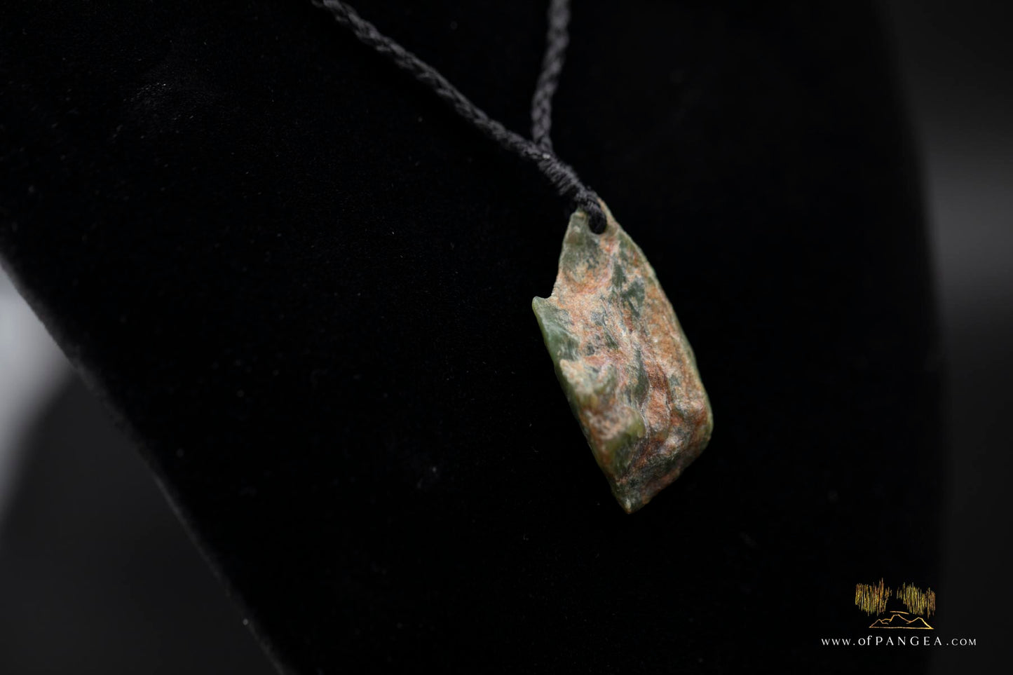 Wyoming Jade Wind Slick Necklace - Green Apple Nephrite Jade || JF870