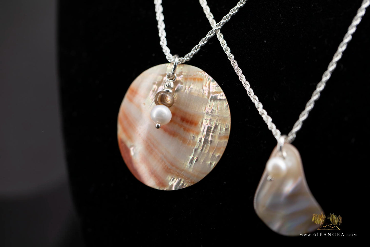 Red Abalone Circle (Mother of Pearl) Necklace - AAA Pearl, Abalone bead, 1.35mm Italian sterling silver rope chain 20inch || JF889