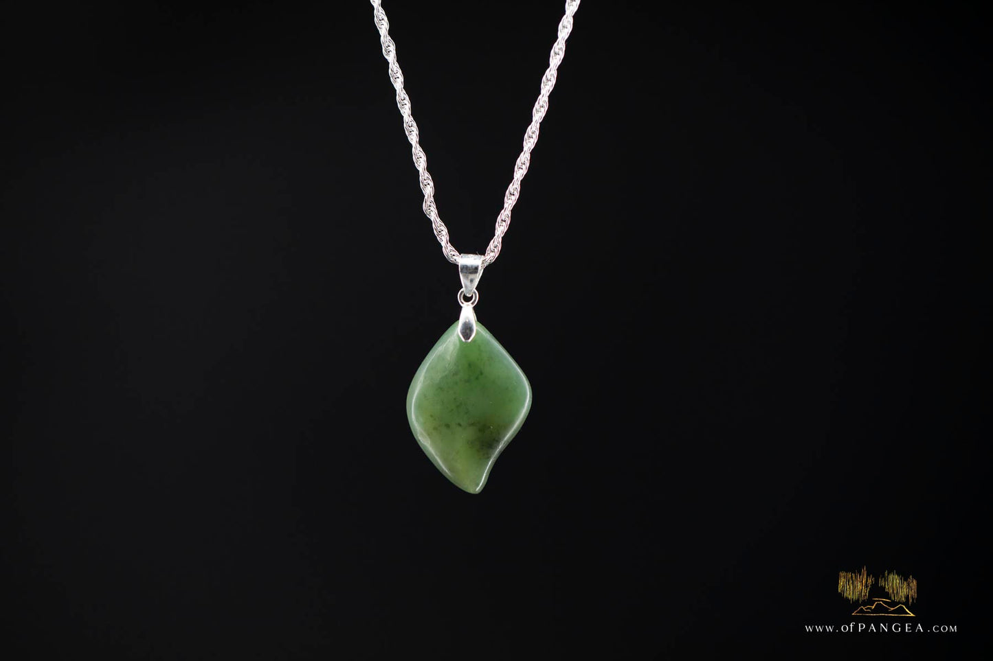 Leaf pendant - Wyoming Green Apple Nephrite Jade - Italian Sterling Silver || JF899