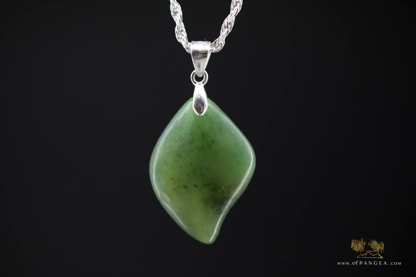 Leaf pendant - Wyoming Green Apple Nephrite Jade - Italian Sterling Silver || JF899