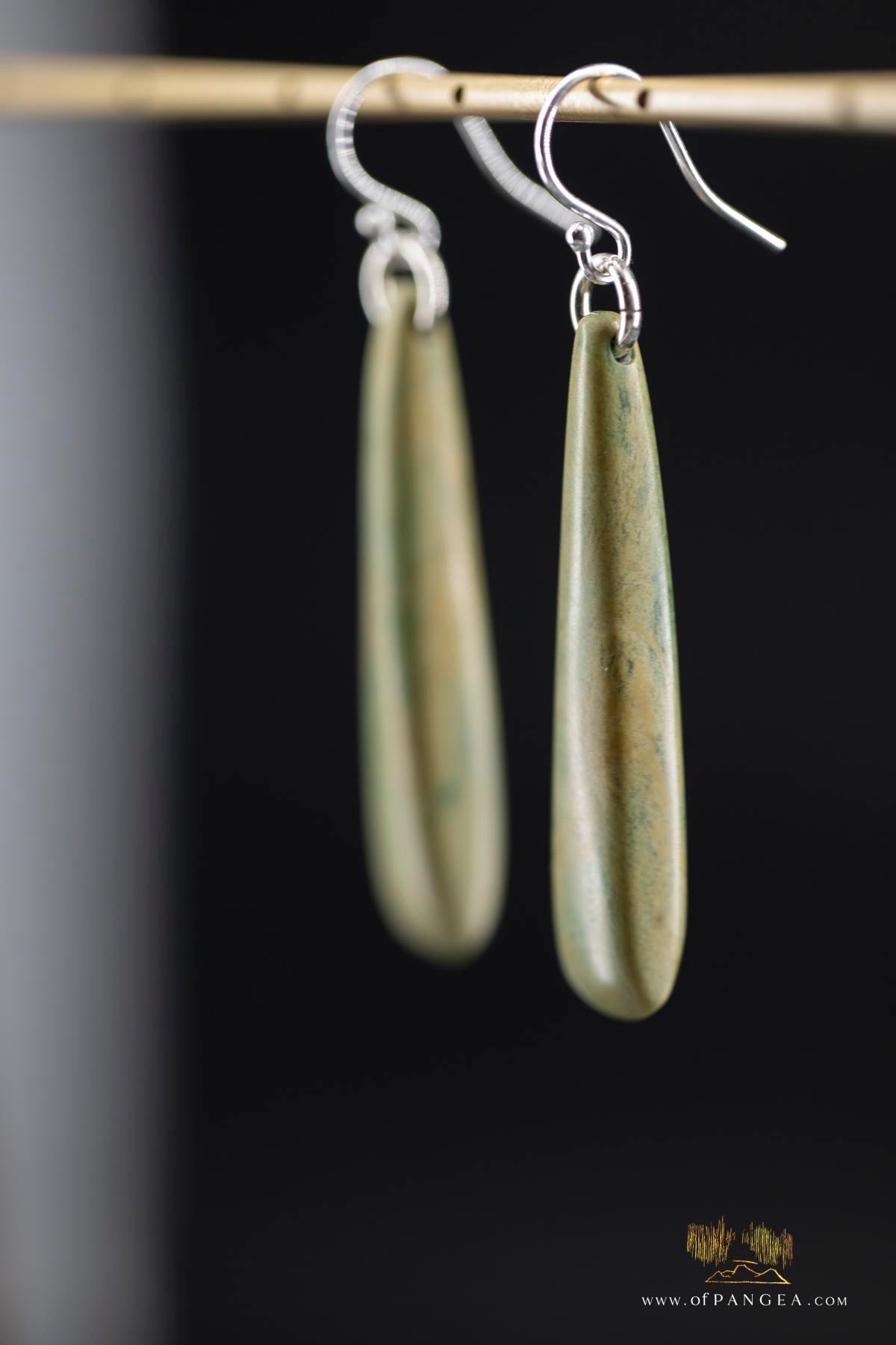 Flower Jade drop earrings - Raukaraka pounamu - New Zealand - Sterling Silver || JF908