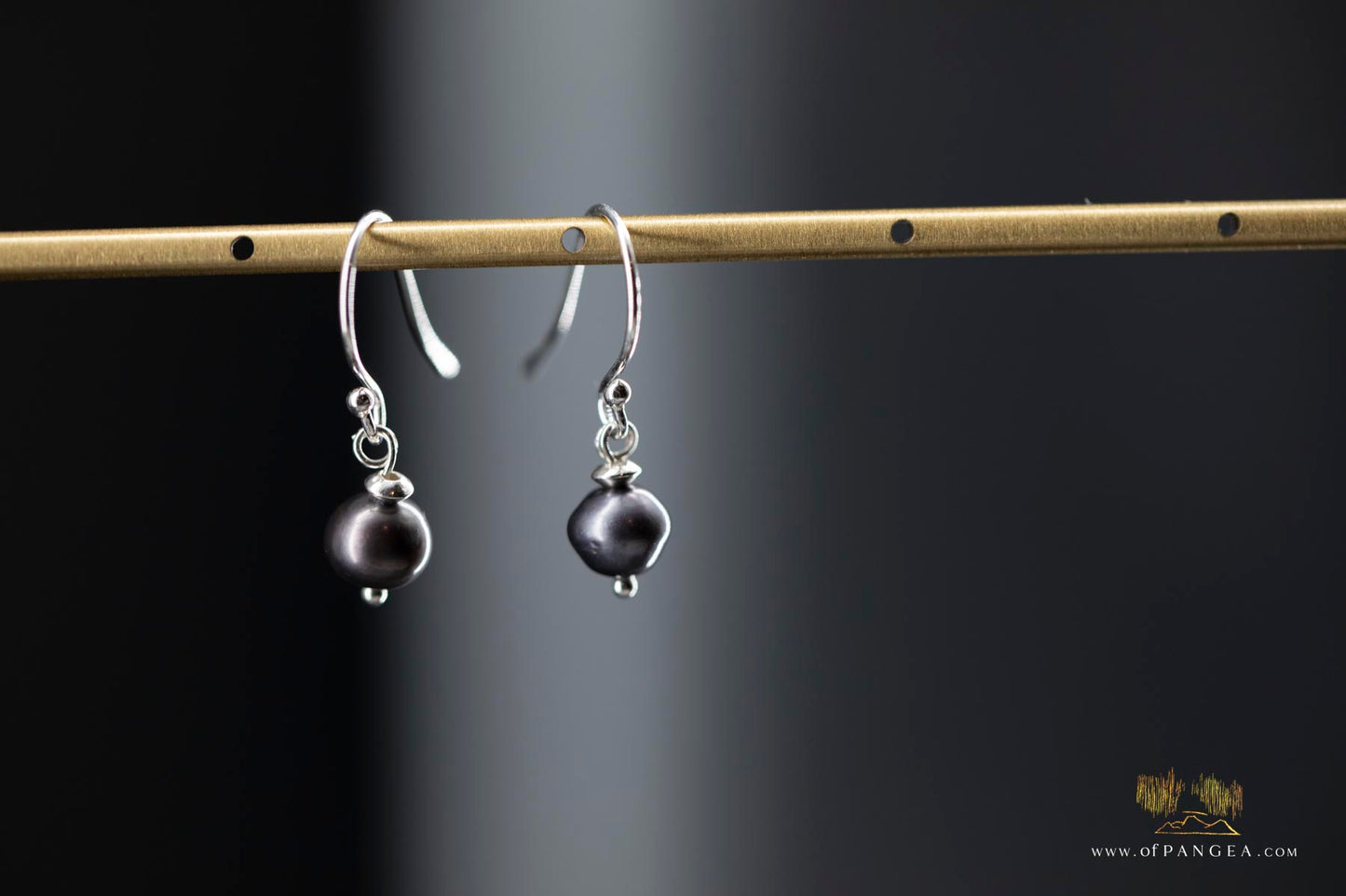 AA peacock pearl - Sterling Silver bead Earrings || JF929