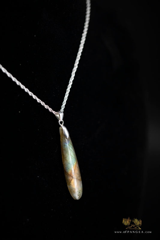 Labradorite Flash tear drop pendant - 0.925 Italian Sterling Silver rope chain || JF945