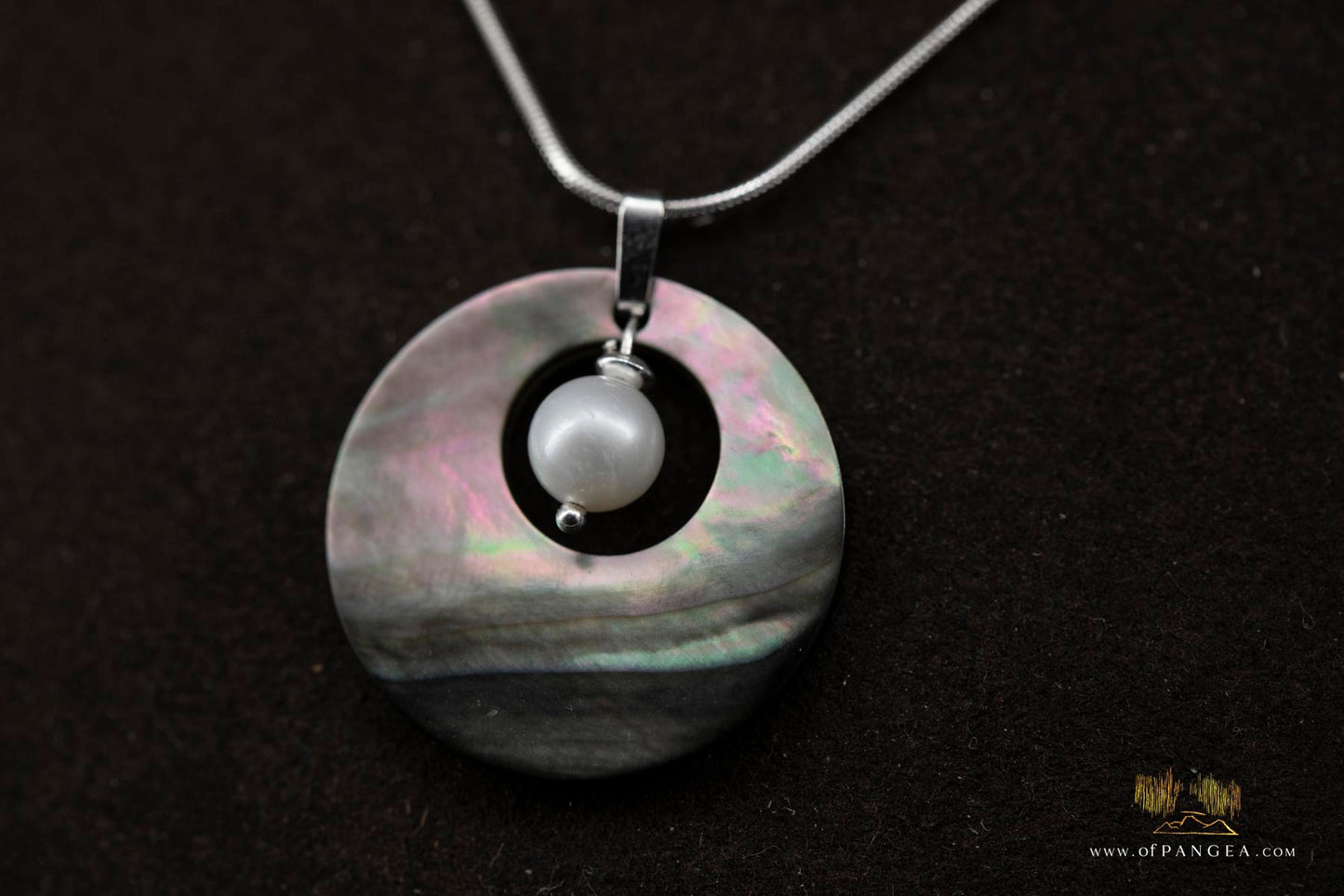 Tahitian Black-Lipped Mother of Pearl Window disc - AAA- pearl Necklace - sterling silver || JF952