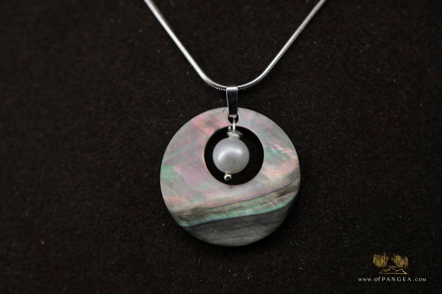Tahitian Black-Lipped Mother of Pearl Window disc - AAA- pearl Necklace - sterling silver || JF952