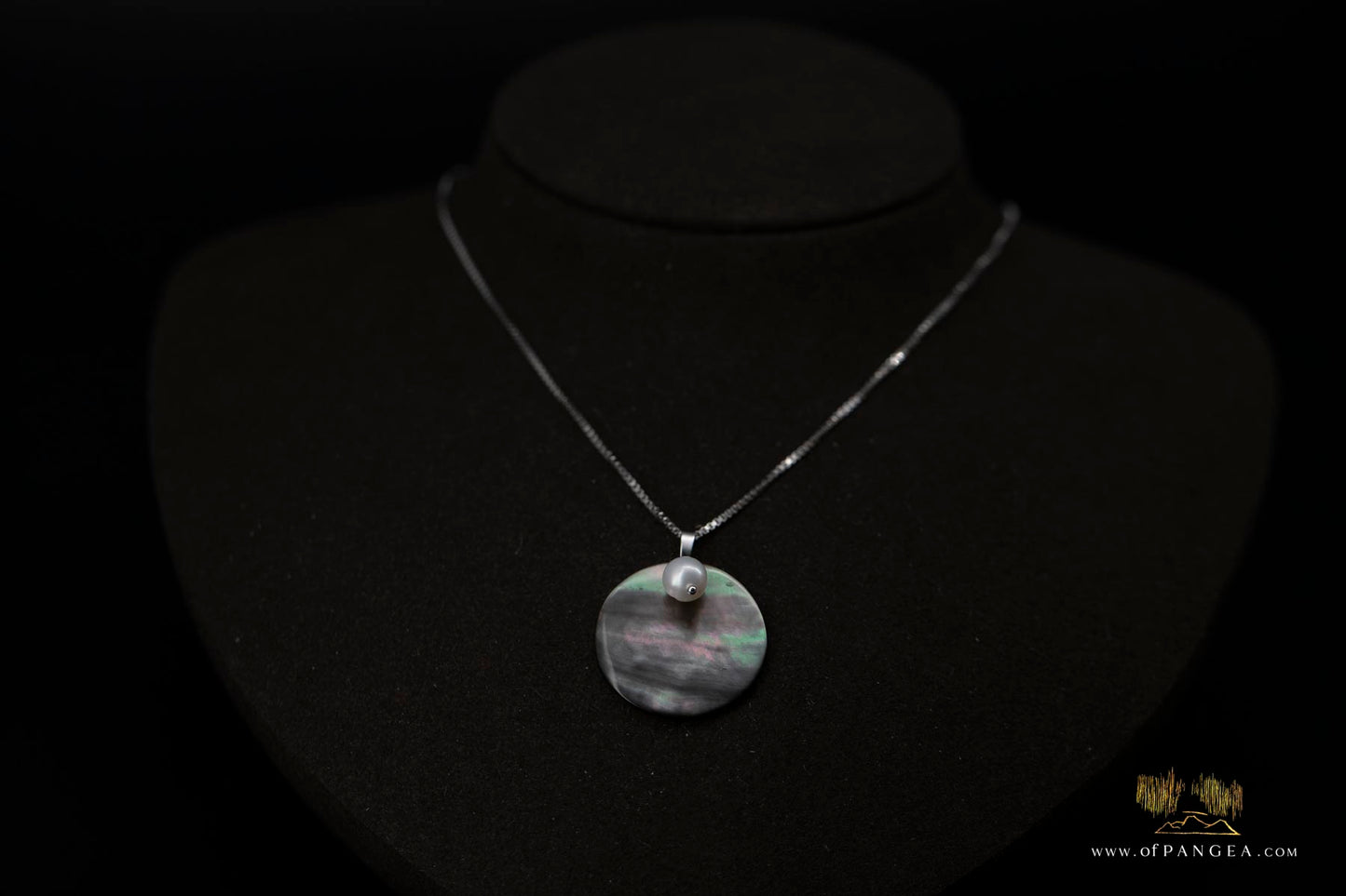 Tahitian Black-Lipped Mother of Pearl disc - AAA- pearl Necklace - sterling silver || JF953